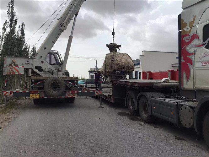 灵宝市狭窄场地（如小区、车间）适合用哪种吊车？