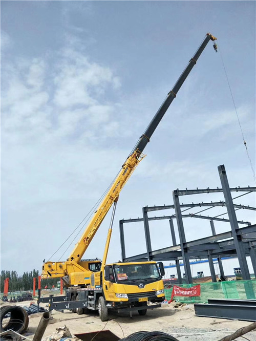 灵宝市超高层建筑钢结构吊装案例